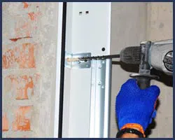 Neighborhood Garage Door New York, NY 212-918-5410 Neighborhood Garage Door New York, NY 212-918-5410 - side-door-repair-t-22-gr-23m
